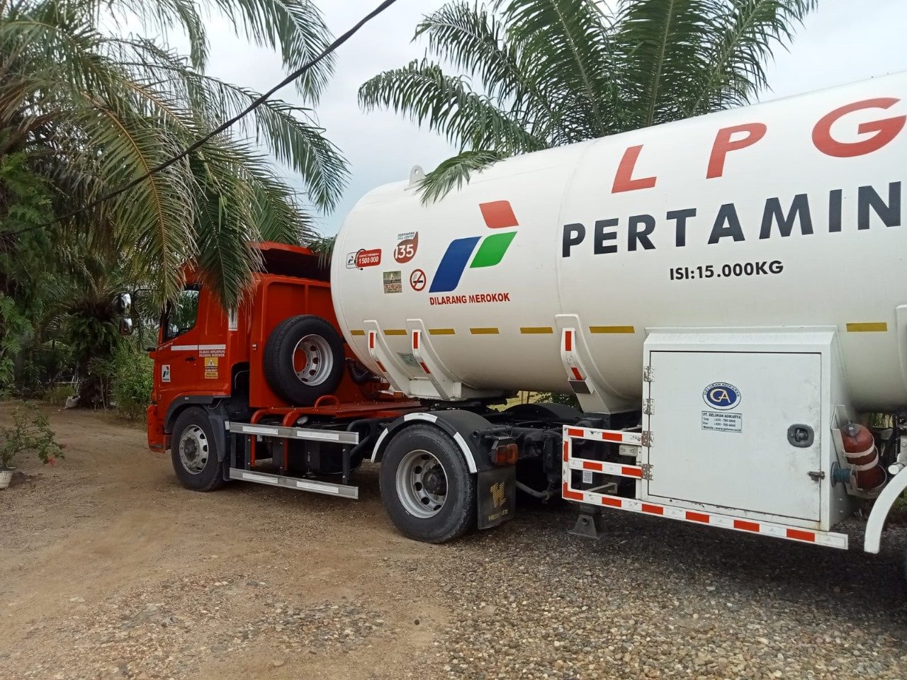 Unit Laka Satlantas Polres Aceh Timur Olah TKP Kecelakaan di Nurussalam Yang Mengakibatkan Seorang Pelajar Meninggal Dunia