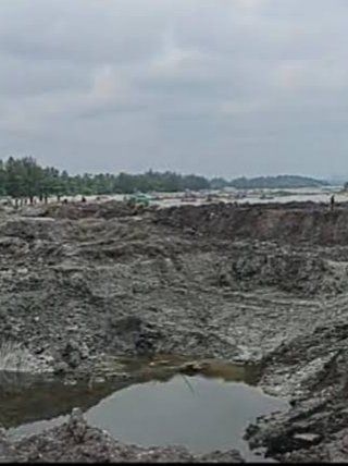 Sempat Berhenti, Tambang Timah di Pantai Penganak Mulai Beraktivitas Lagi
