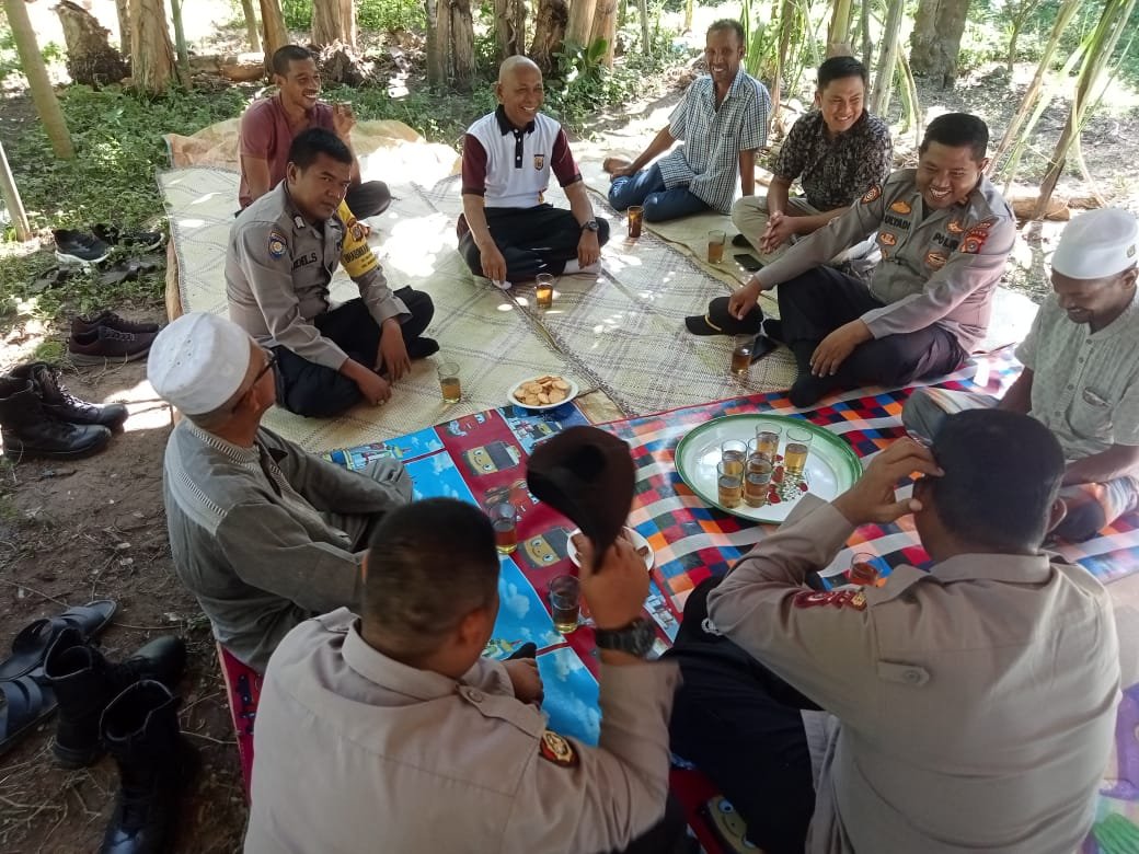 Jumat Berkah, Kapolsek Nurussalam Polres Aceh Timur Beri Bantuan untuk Keluarga Korban Laka Lantas