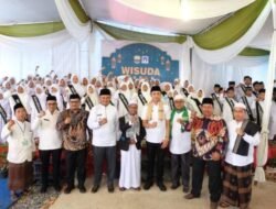 Pj Bupati Muaro Jambi Menghadiri Wisuda Akbar Tahfiz Qur’an Sekecamatan Jambi Luar Kota