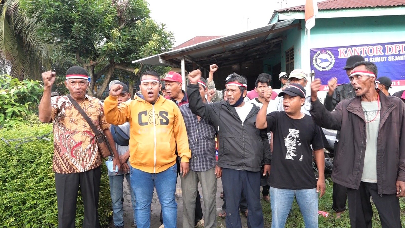 Wakapolri Naik Becak Bermotor di Unimed