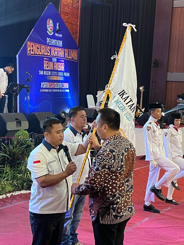 IKA Alumni SMAN 1/223 Lubuk Pakam Gelar Reuni Akbar Sekaligus Pelantikan Pengurus IKA