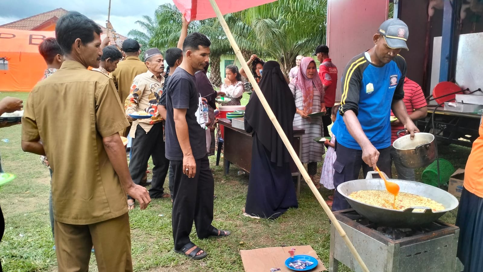 Medco E&P Berinisiatif Terus  Salurkan Bantuan Pada Warga Panton Rayeuk T