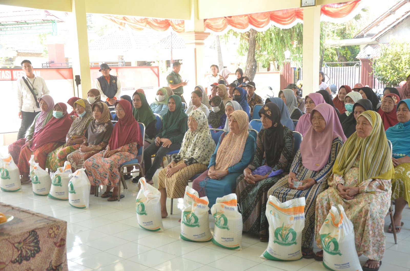 86.720 KPM se-Kabupaten Sidoarjo, Terima Bantuan Pangan Beras 10 kg 3 bulan berturut-turut