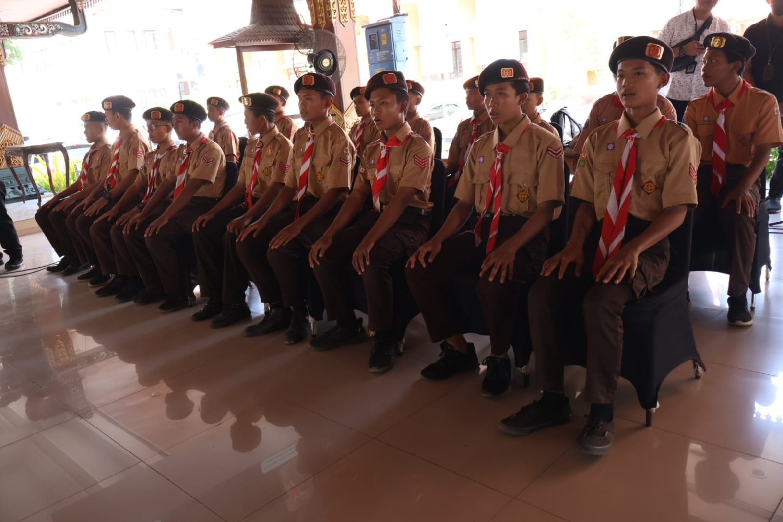 Bupati Ikfina Lepas 42 Kontingen Kabupaten Mojokerto Untuk Jambore Jatim 2023