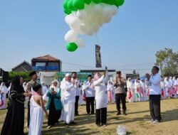 Kenalkan Rukun Islam Sejak Dini, Ribuan Siswa TK/RA Di Kota Mojokerto Ikuti Peragaan Manasik Haji