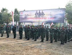 Kodim 0815/Mojokerto Kerahkan Personel Ikuti Upacara Peringati HUT TNI Ke-78