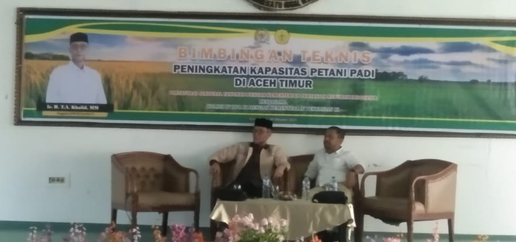 Anggota DPR RI T Kalid Dari partai Gerindra Membuka Kegiatan Bimbingan Teknis Di pendopo kabupaten Aceh timur
