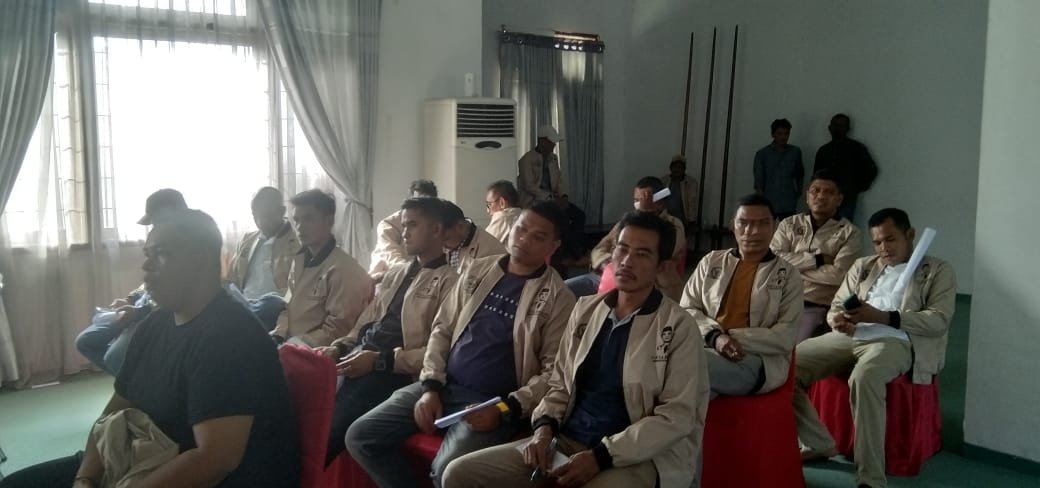 Anggota DPR RI T Kalid Dari partai Gerindra Membuka Kegiatan Bimbingan Teknis Di pendopo kabupaten Aceh timur