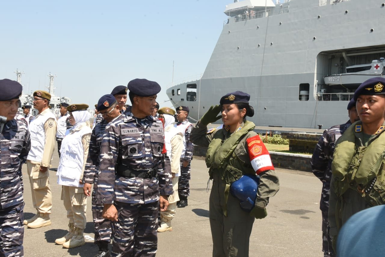 Siap Amankan VVIP KTT AIS Forum Ke-1, Kaskoarmada II Pimpin Apel Gelar Pasukan Pelepasan Satgasla TNI AL