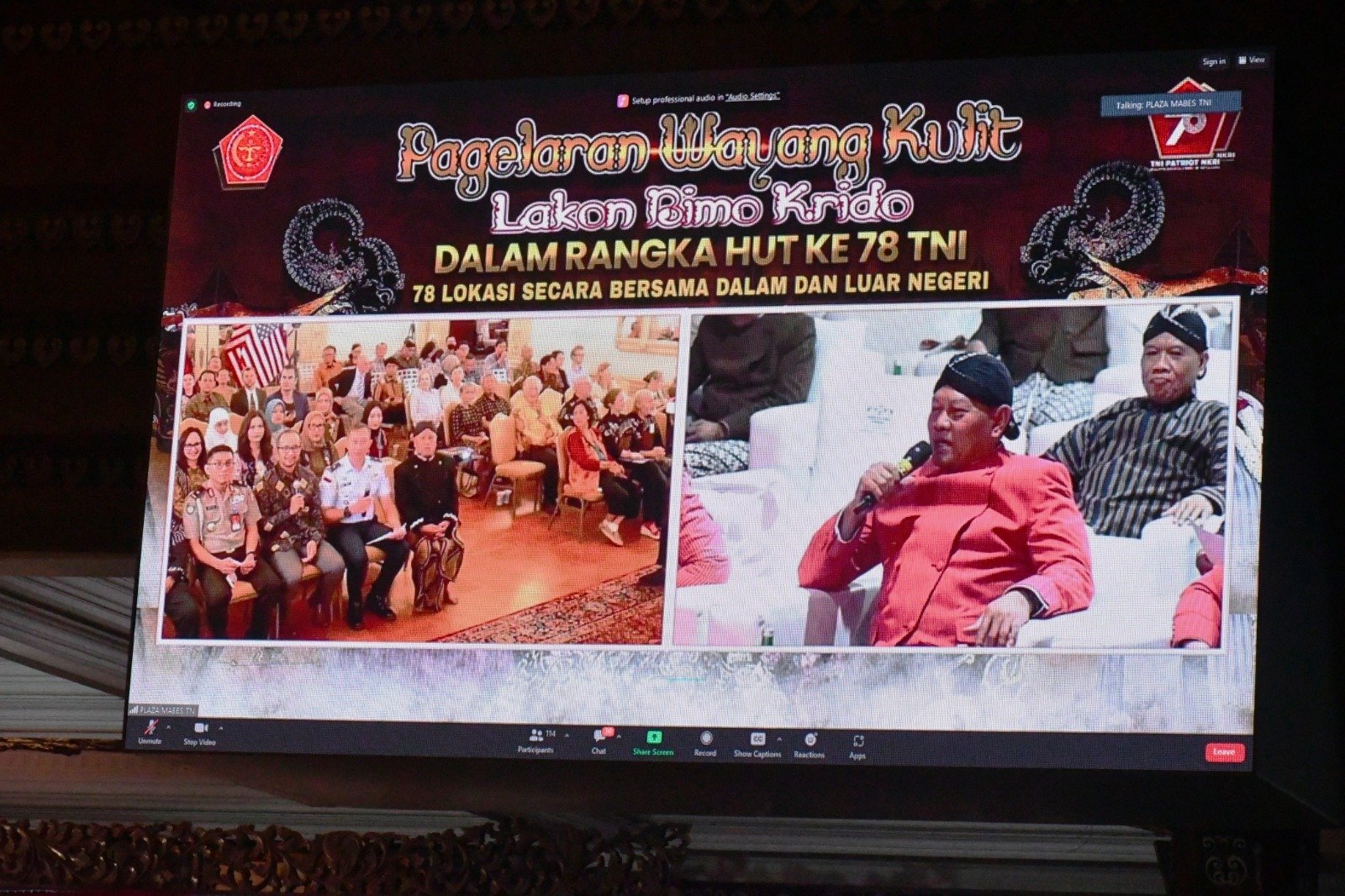 HUT Ke-78 TNI Forkopimda Mojokerto Nonton Bareng Pagelaran Wayang Kulit Lakon Bimo Kridho