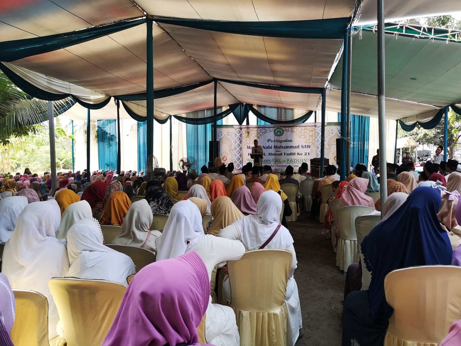 Hadiri Maulid Nabi Muhammad SAW dan Haul K.H Ahmad Fadil ke-21, Gus Muhdlor Ajak Warga Teladani Nabi