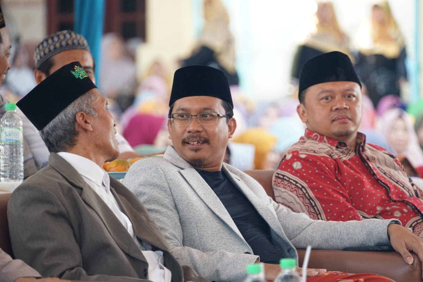 Hadiri Maulid Nabi Muhammad SAW dan Haul K.H Ahmad Fadil ke-21, Gus Muhdlor Ajak Warga Teladani Nabi