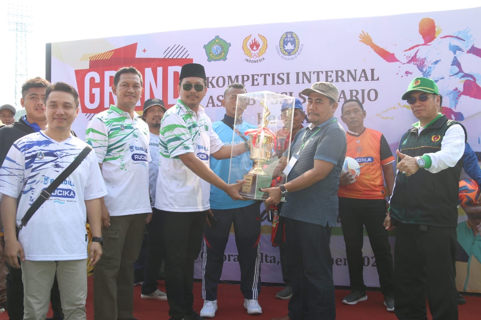 Kompetisi Askab PSSI Sidoarjo Jaring Bibit Berkualitas, Gus Muhdlor Bagikan 30 Set Jersey
