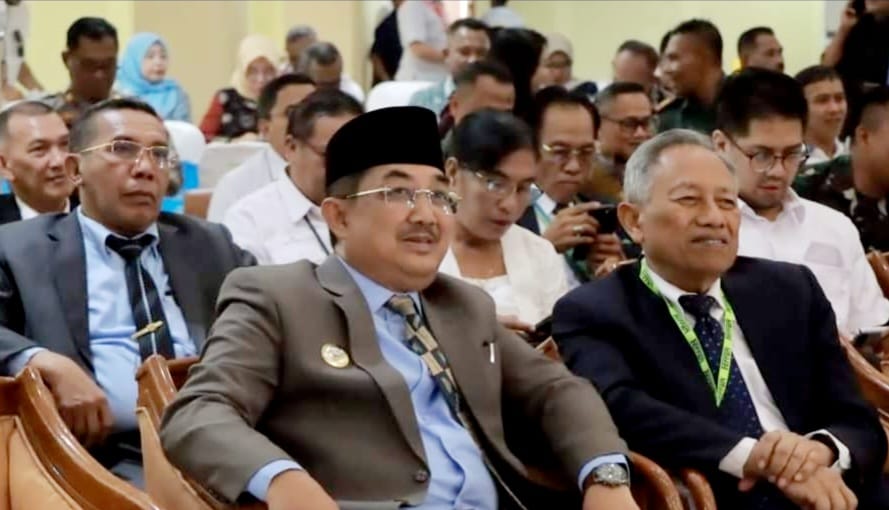 Bupati Anwar Sadat Hadiri Prosesi Wisuda Sarjana Terapan ke-52 PEM Akamigas TA 2022/2023