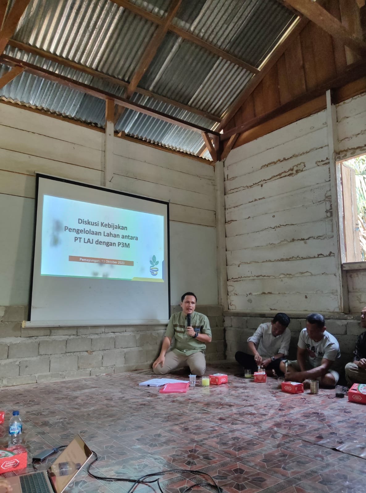 WALHI Dampingi Perkumpulan Petani Pemayungan Mandiri ( P3M ) Mediasi Terkait Konflik Dengan PT LAJ