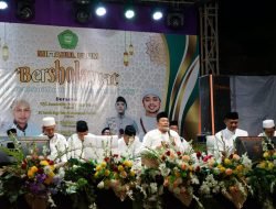 Wabup Subandi Hadiri Sholawat Desa Kwangsan, Sedati