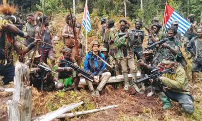 Pilot Susi Air, Captain Philips M, hingga kini di sandera oleh KKB ( Kelompok Kriminal Bersenjata )