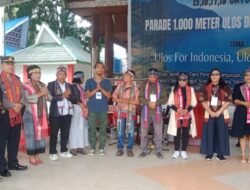 Acara Puncak Parade Ulos 1000 Meter di Pagoda Parapat Sukses dihadiri Wakil Menteri Pariwisata