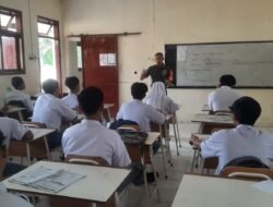 Koramil Kemlagi Bekali Wasbang Siswa SMK Sultan Agung
