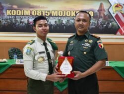 Kunjungi Kodim 0815/Mojokerto, Siswa SMA Negeri 5 Taruna Brawijaya Dikenalkan Tugas Pokok TNI