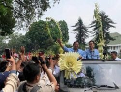 Prabowo Dan Gibran Naik Kendaraan Taktis Maung Dari Taman Suropati ke KPU Daftar Capres – Cawapres
