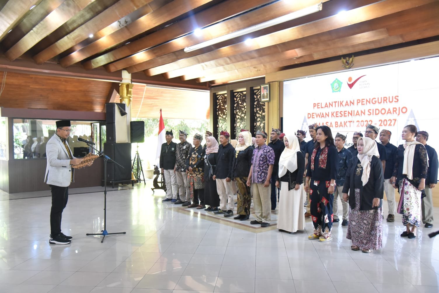 Lantik Pengurus Dekesda Sidoarjo, Gus Muhdlor Ajak Masyarakat Lestarikan Warisan Seni Budaya