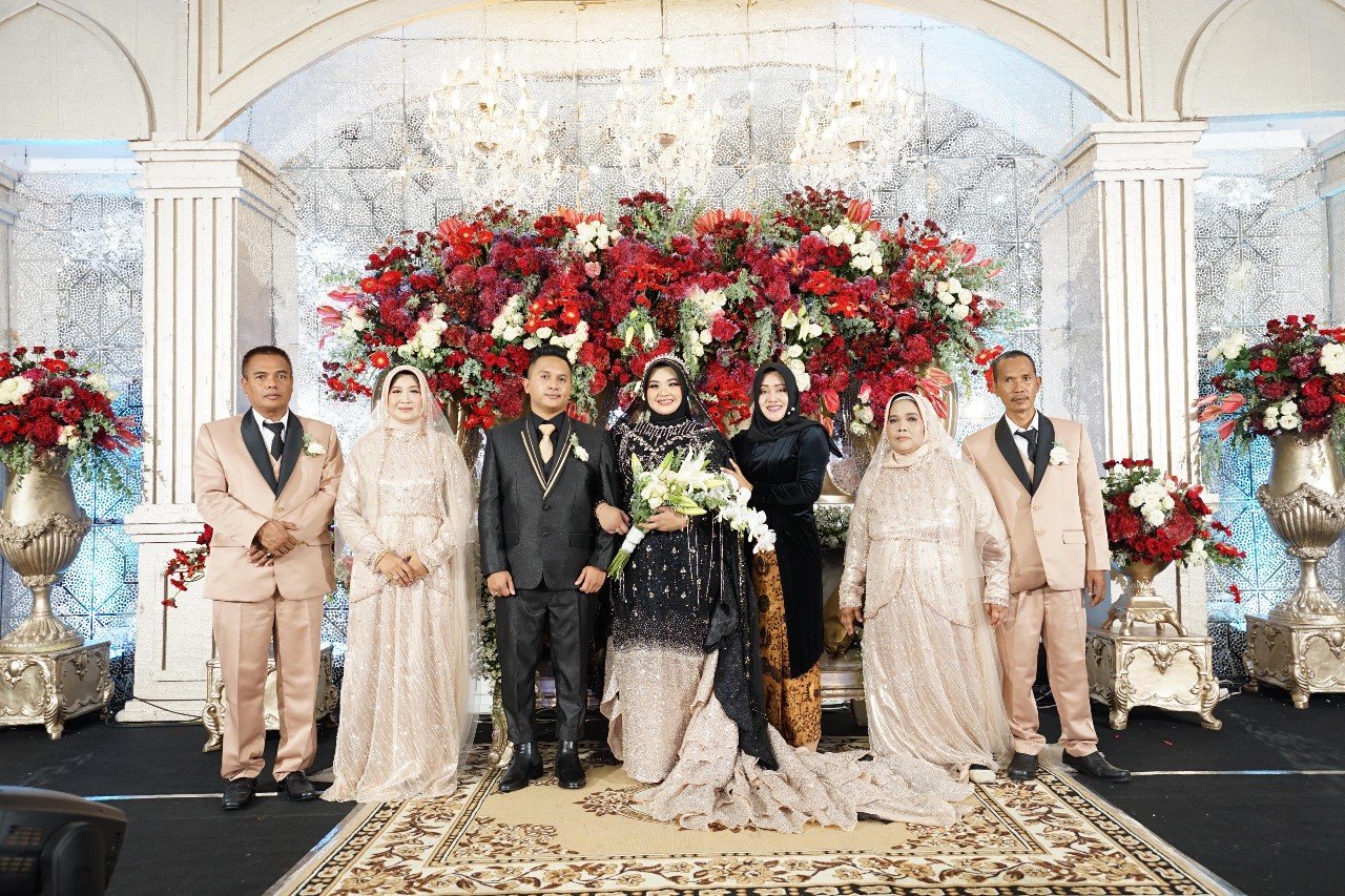 Grand Wedding dr. Eldina Afniasari Putri & dr. Mohamad Abdul Frengki