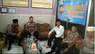 Ketua MWC NU Dlanggu Apresiasi Program Bubur Sruntul Polres Mojokerto