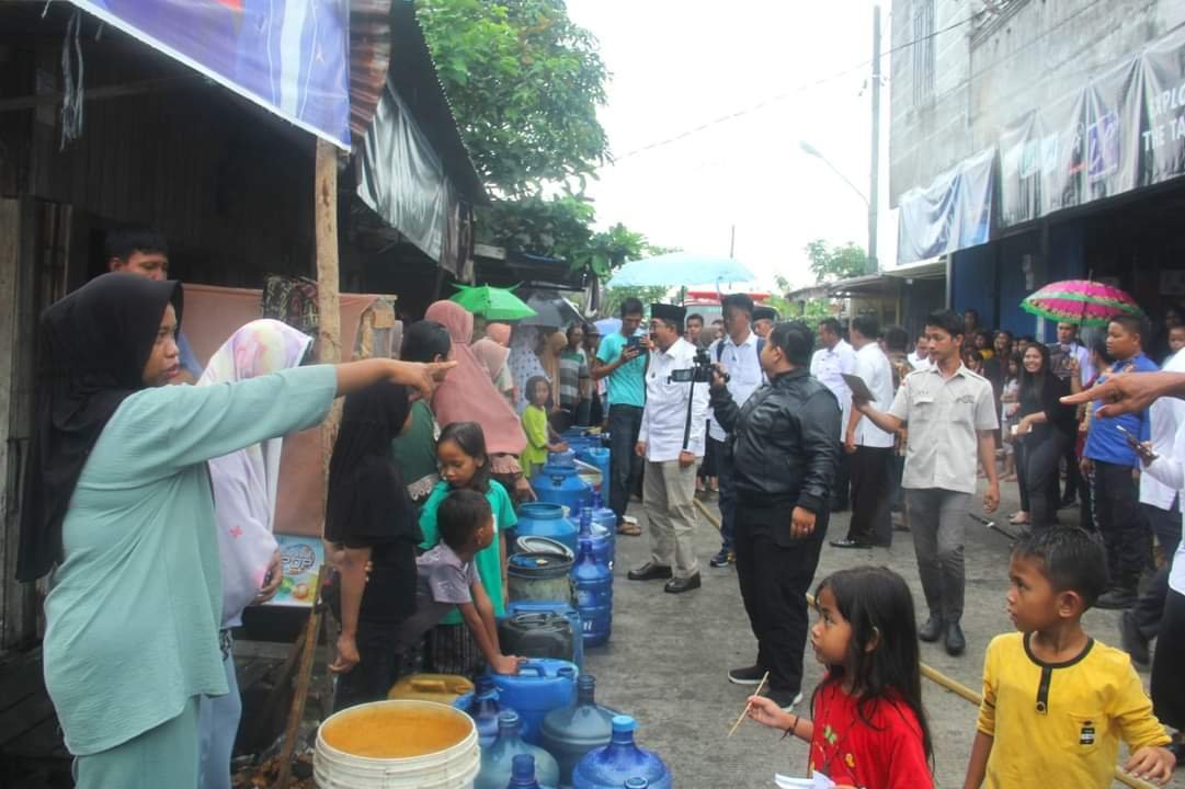 Pemkab Tanjab Barat Gelar Aksi Nyata Bagi Air Bersih untuk Masyarakat