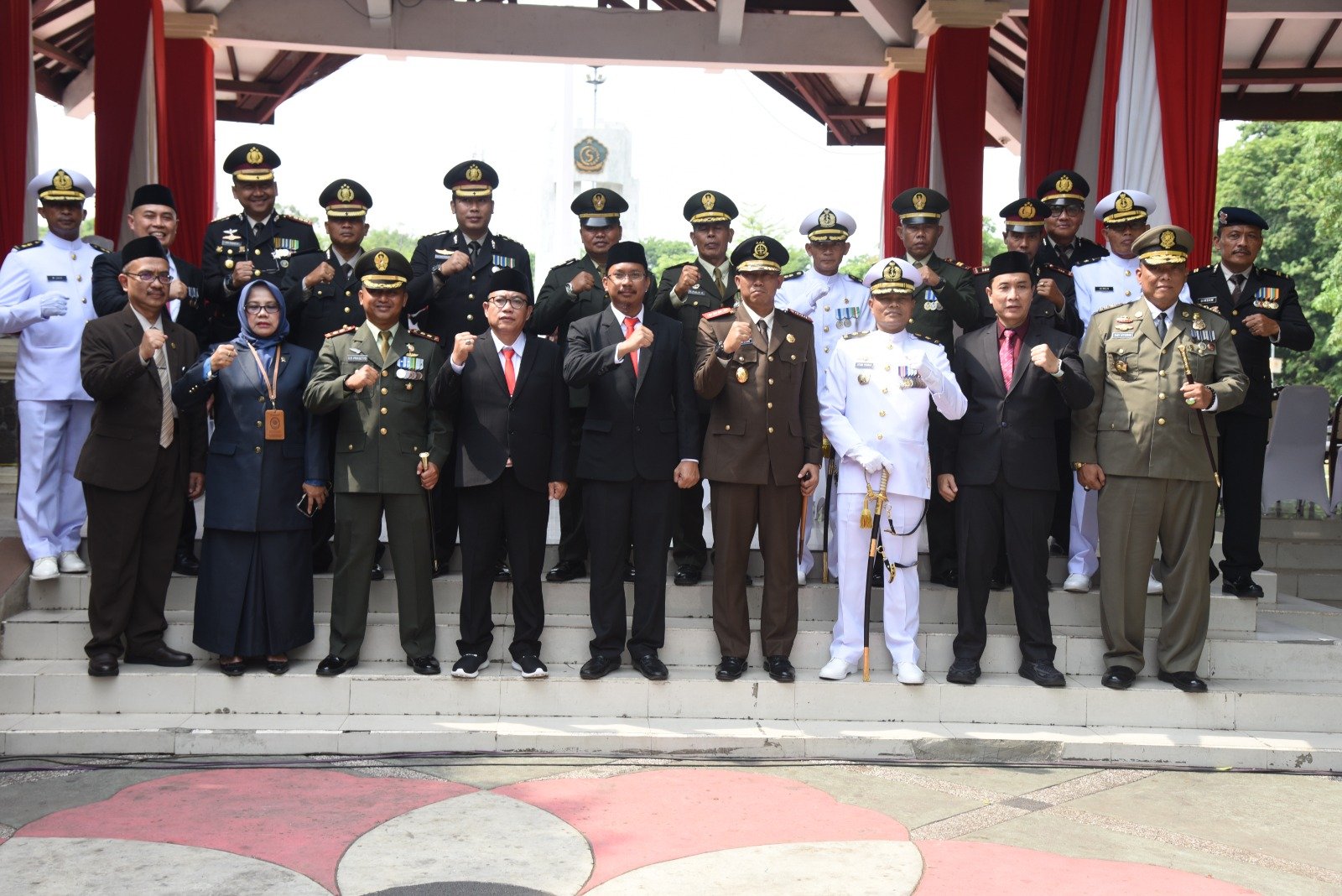 Peringati Hari Pahlawan, Bupati Gus Muhdlor Ajak Berjuang Perangi Kebodohon dan Kemiskinan
