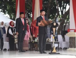 Peringati Hari Pahlawan, Bupati Gus Muhdlor Ajak Berjuang Perangi Kebodohon dan Kemiskinan