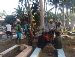 Laksanakan Giat Jum’at Bersih, Babinsa Dan Warga Kerja Bakti Bersihkan Lingkungan