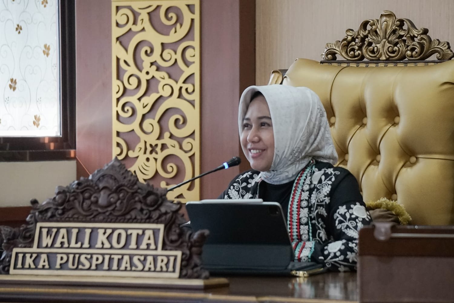 Ning Ita Terus Berkomitmen Menjaga Keterbukaan Informasi Publik Di Kota Mojokerto