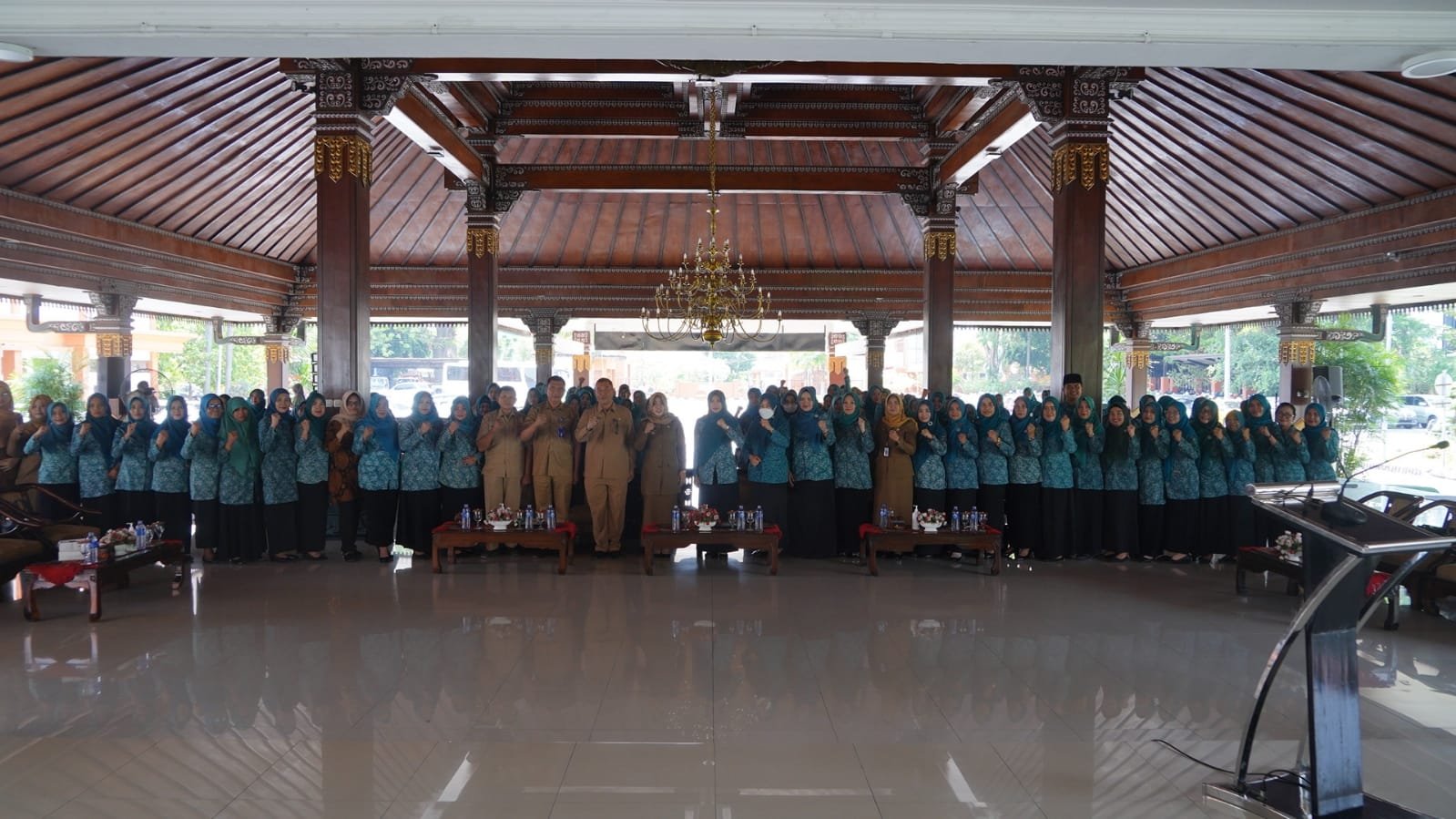 Gelar Rapat Pleno, Bupati Ikfina Beri 10 Tips Gaya Hidup Ramah Lingkungan