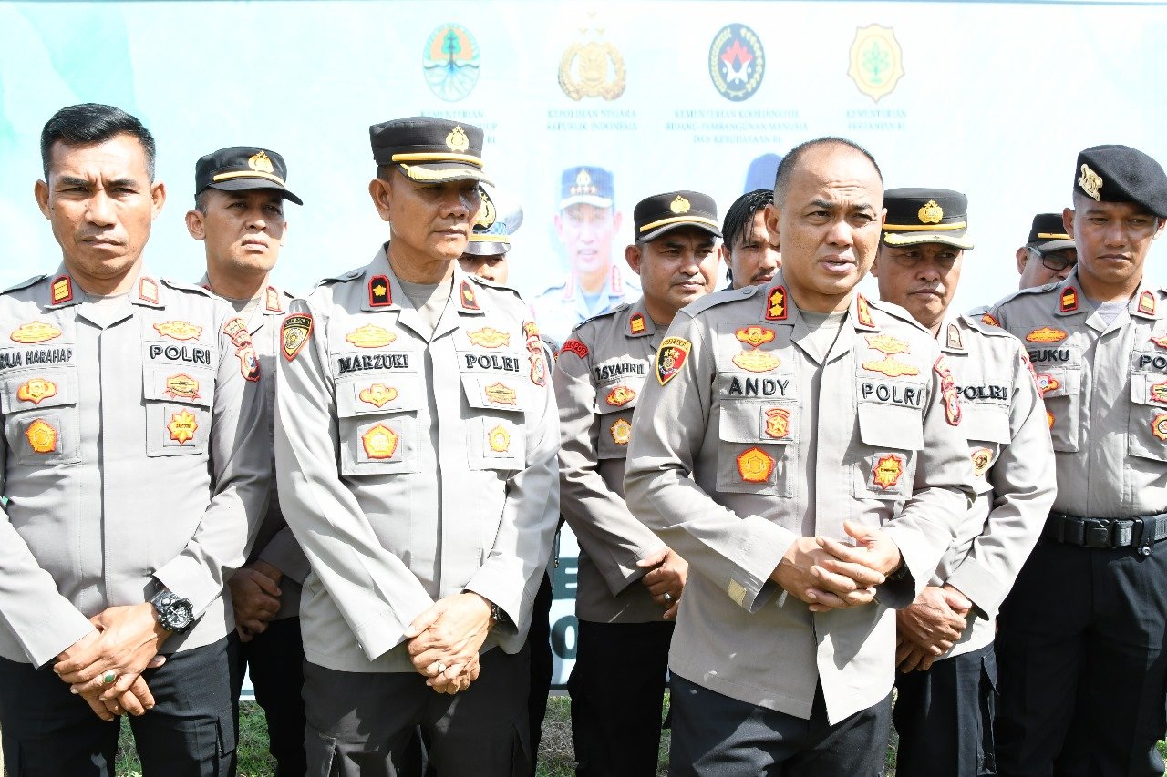 Menjaga Alam Untuk Masa Depan Polres Aceh Timur Ikuti Penanaman Sepuluh Juta Pohon
