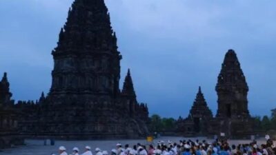 Solidaritas, Ribuan Umat Hindu Gelar Aksi Doa Bersama Untuk Palestina di Prambanan Yogyakarta