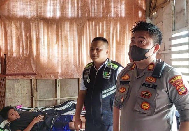 Wujud Kepedulian Polres Lampung Tengah Jajaran, Bantu Pengobatan Bocah Korban Tabrak Lari