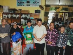 Bupati Anwar Sadat Serahkan Bantuan kepada Lansia dan Penyandang Disabilitas