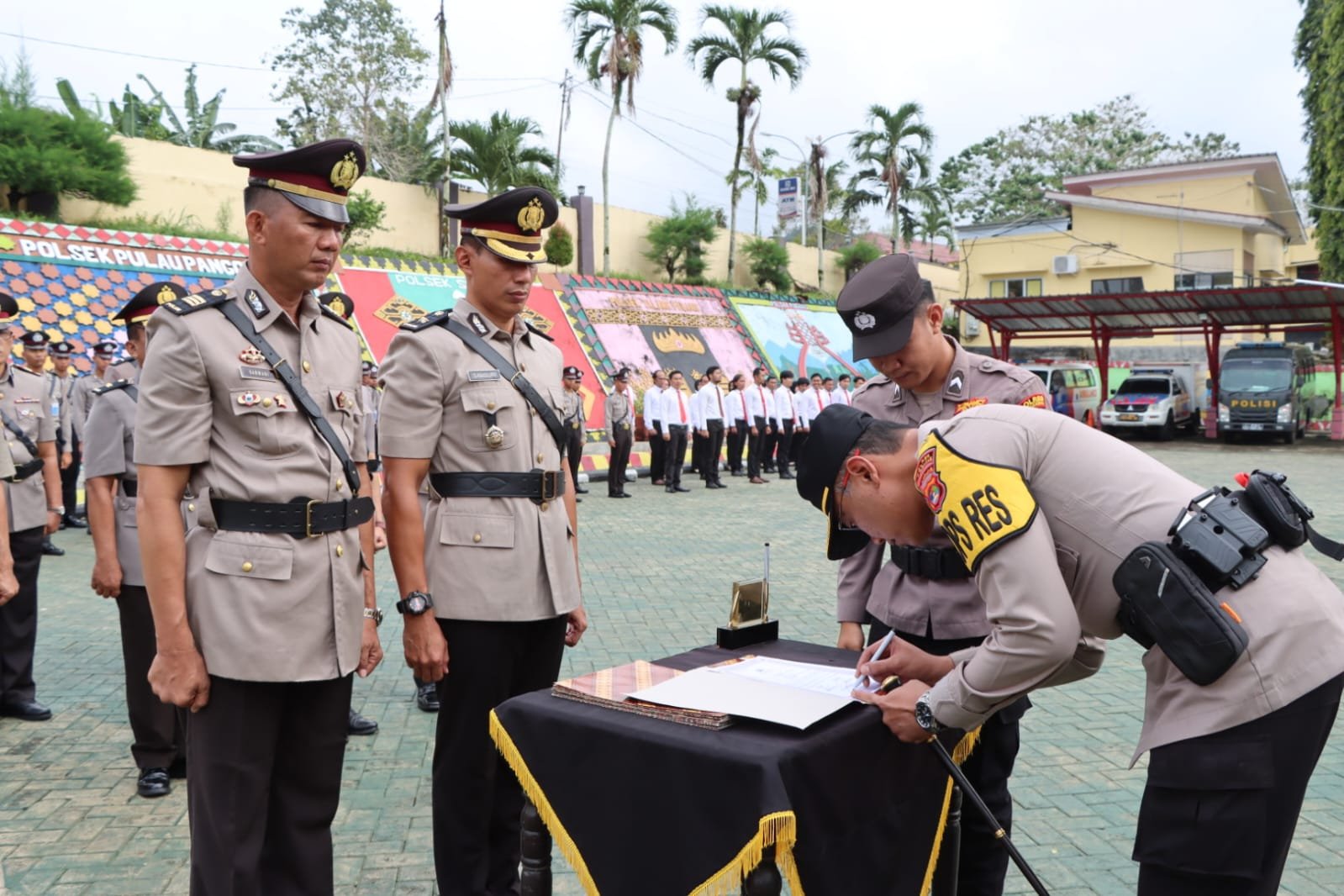 Kapolres Tanggamus Pimpin Sertijab Dua Kabag Satu Kasat dan Kapolsek