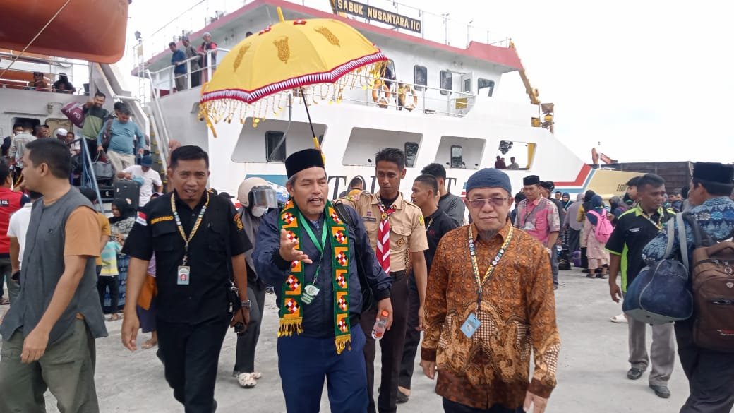 Kafilah MTQ Aceh Timur Tiba dengan Selamat di Simeulue