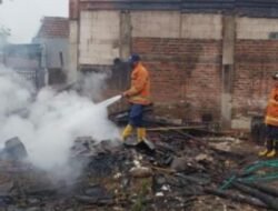 Diduga Pemilik Lupa Matikan Kompor, Terjadi Kebakaran Dapur Rumah di Kutorejo