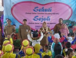 Bupati Mojokerto Sosialisasikan Program Sehati dan Sejoli di Balai Desa Leminggir