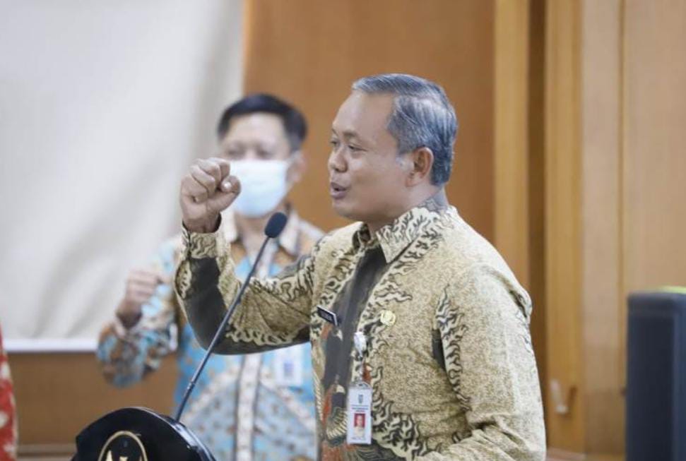 Senen, Kepala Dinas Pendidikan dan Kebudayaan Kabupaten Jombang