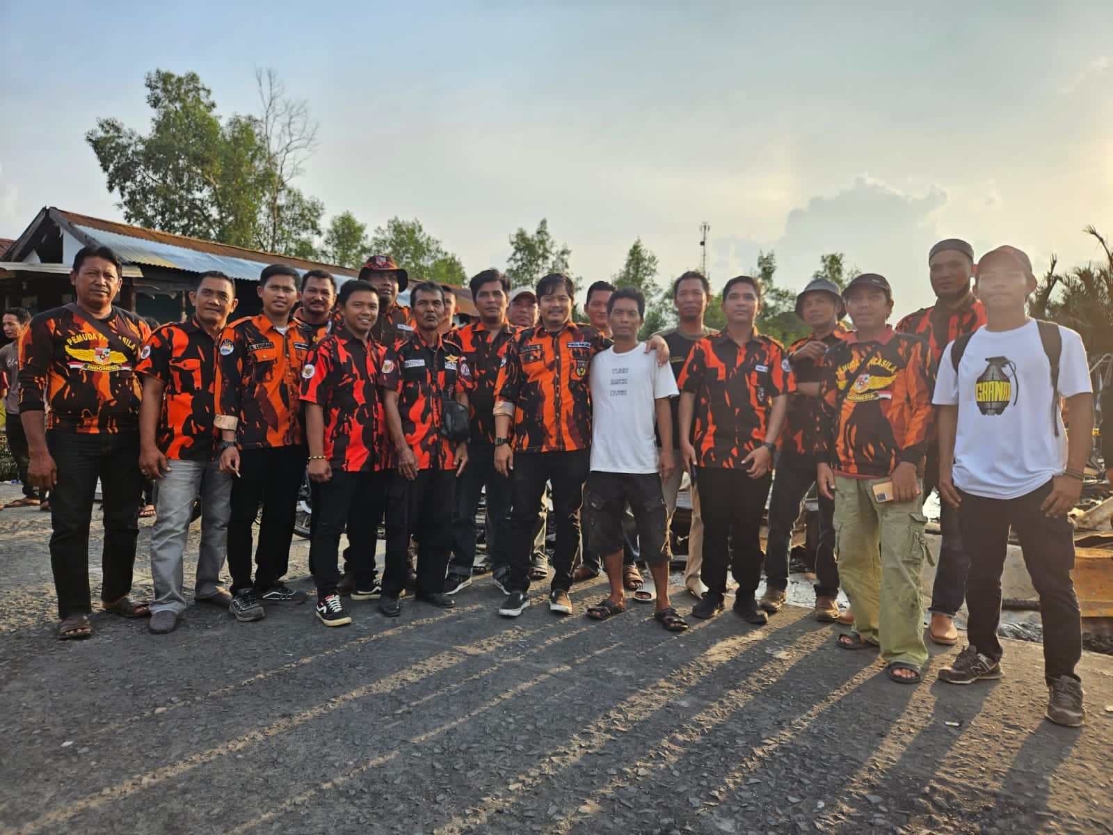 Gercep MPC PP Tanjabbbar Berikan Bantuan Kepada korban kebakaran Jalan Bahari Ujung  Kampung Nelayan ,Ini Kata Syufrayogi Syaiful