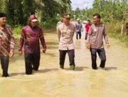 Kapolsek Ranto Peureulak Turun Langsung Pantau Daerah Rawan Banjir