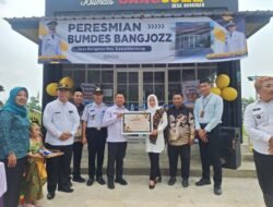 Bupati Mojokerto Serahkan BSRS Dan Resmikan BUMDes Bangjozz Desa Bangeran