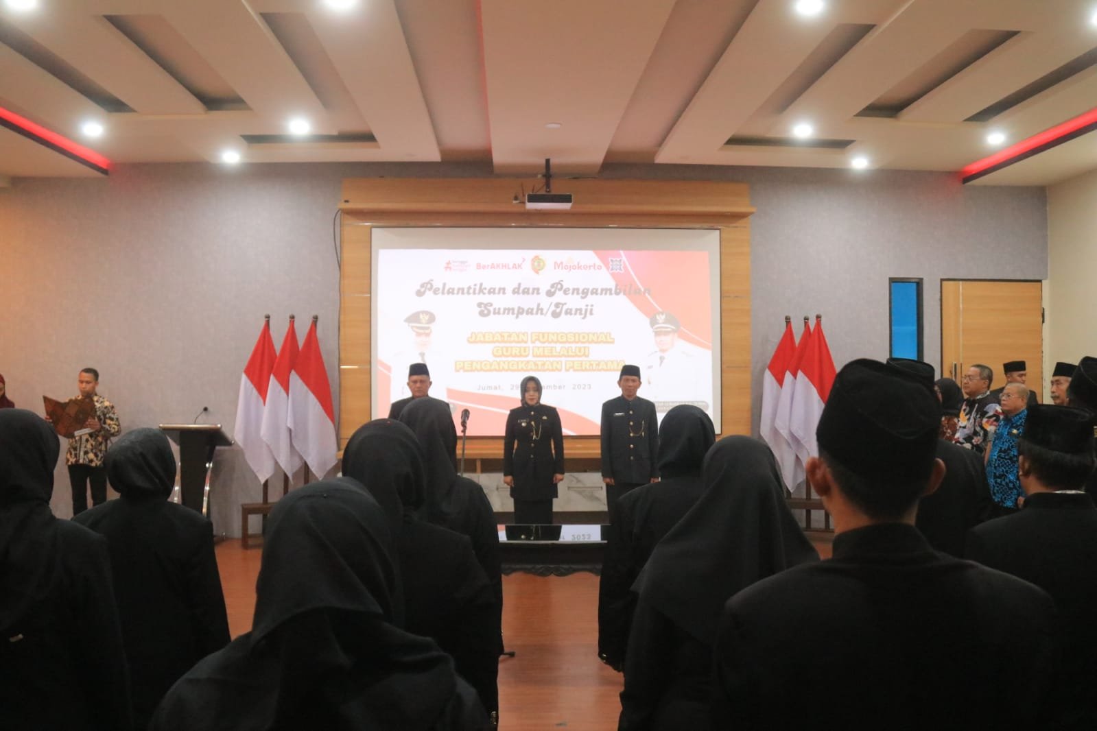 30 Fungsional Guru Di Kabupaten Mojokerto Diambil Sumpah Janjinya