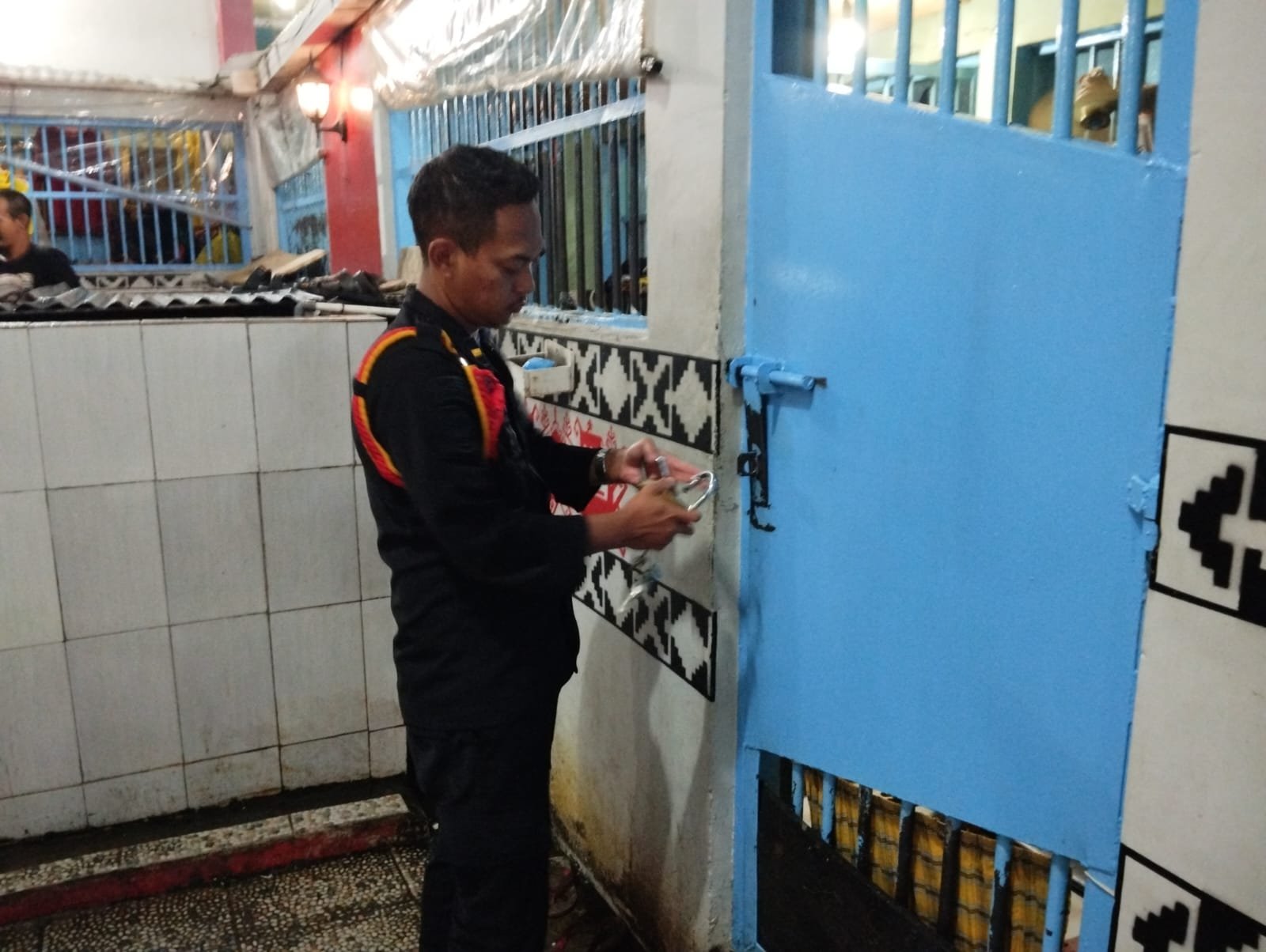 Karutan  Kota Agung  Cek Teralis Dan Rolling Gembok Kamar Hunian WBP