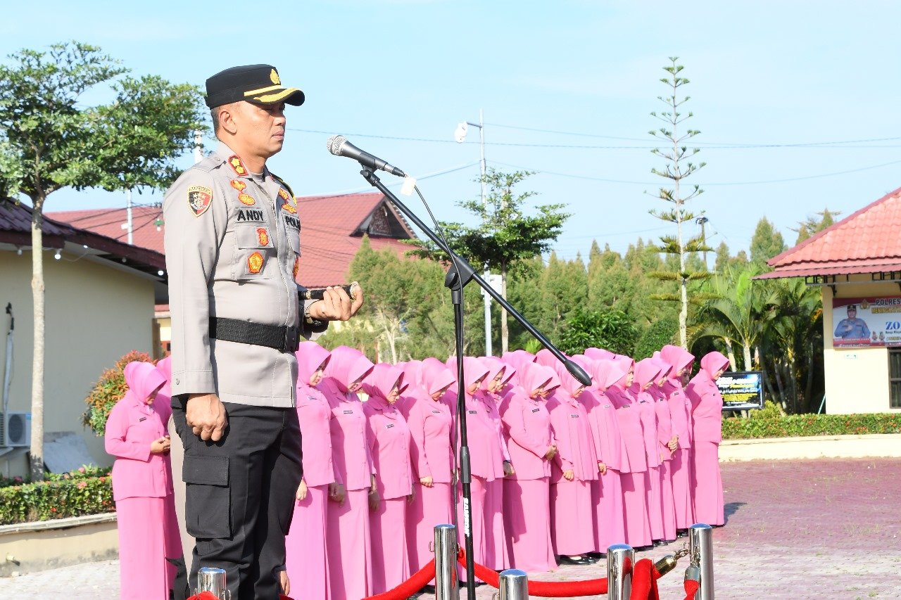 Awal Tahun Baru, 5 Kapolsek dan Puluhan Personel Polres Aceh Timur Naik Pangkat